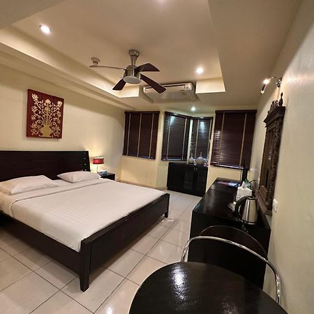 Copa Hotel Pattaya Exterior photo